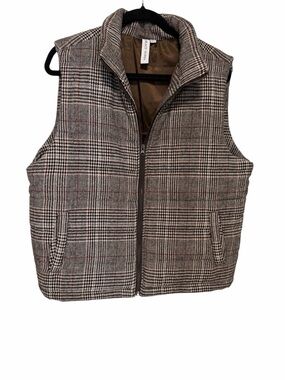 A New Day Plaid Puffer Vest in Taupe Brown